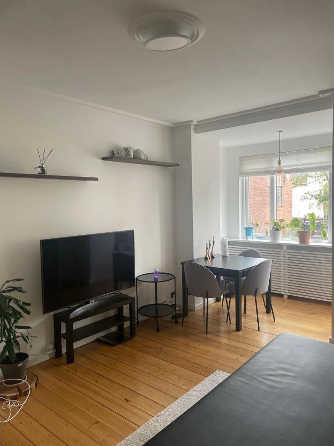 Private Spacious Room In Shared Apartment, Amager Копенхаген Екстериор снимка